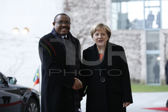 Merkel welcomes President Santos of Colombia in Berlin