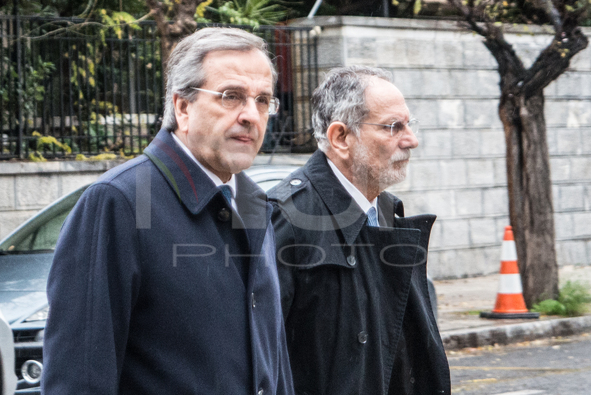 PM Samaras to visit President Papoulias for premature elections on 25th January 2015