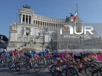 General view of the peloton competing at the Piazza Venezia during the 106th Giro d'Italia 2023, Stage 21 a 126km stage from Rome to Rome /...