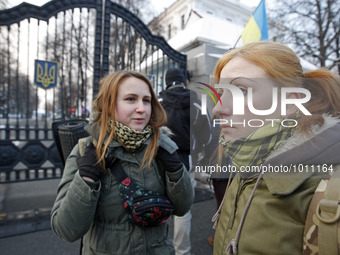 Ukrainian women demand the equal rights with men to serve in the army, during their protest in front the Defense Ministry,in Kiev,Ukraine,21...