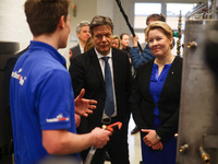 Robert Habeck, Vice-Chancellor and Federal Minister for Economic Affairs and Climate Protection, is visiting the Competence Center of the Sa...