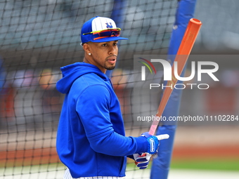 New York Mets' Francisco Lindor #12 is taking batting practice during workouts at Citi Field in Corona, N.Y., on March 27, 2024. (