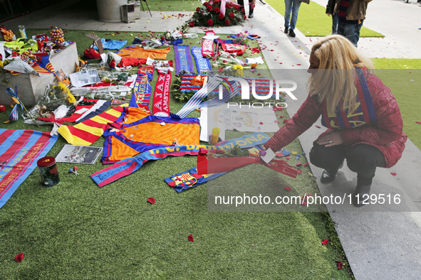 gifts left by fans during the ceremony in memoriam at Johan Cruyff, celebrated in the Camp Nou, on march 26, 2016. 