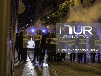 Riots for the eviction of an squatted bank in Barcelona on May, 26 of 2016. (