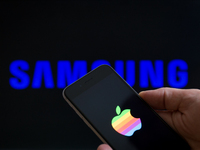 In an attempt to expand their OLED screen production Samsung have said to invest another 6 billion Euros to double capacity. Apple is said t...