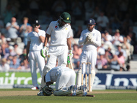 Pakistan's Sarfraz Ahmed kisses the ground after his century during Day Two of the Fourth Investec Test Match between England and Pakistan p...