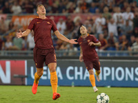Edin Dzeko during the champions league football match A.S. Roma vs Porto F.C. at the Olympic Stadium in Rome, on august 23, 2016. (