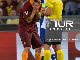 Daniele De Rossi during the champions league football match A.S. Roma vs Porto F.C. at the Olympic Stadium in Rome, on august 23, 2016. (