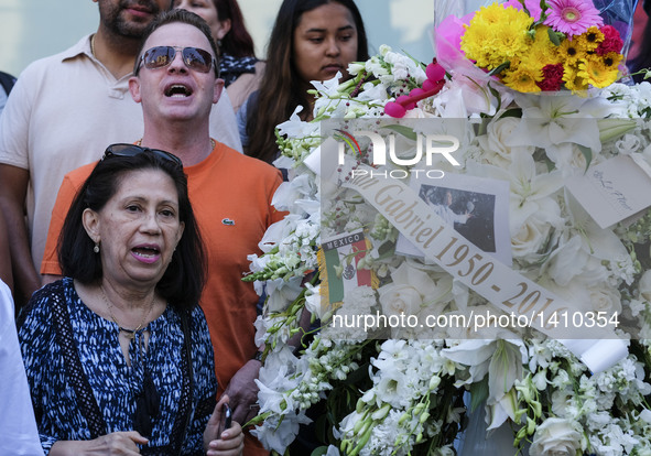 People gather at the Hollywood Walk of Fame star of Juan Gabriel in Los Angeles, California, the United States, Aug. 29, 2016. Beloved Mexic...