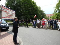 Sopot, Poland 28th, June 2014 Picket in front of the Prime Minister of Poland Donad Tusk home in Sopot. Protesters demand resignation of the...