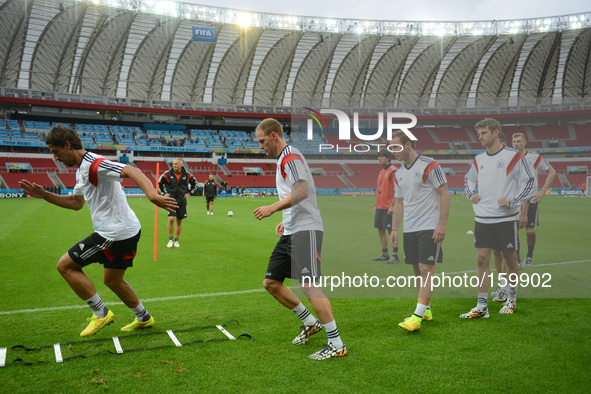 PORTO ALEGRE, RS, 29.06.2014: COPA DO MUNDO- Jogadores da Alemanha durante treino para a partida contra a Arg