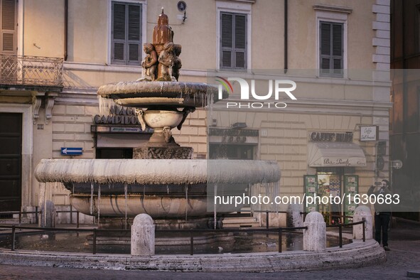 Water freezes in fountains due to the recent sharp temperature drop in central and southern Italy. Rome, 7th january 2017. 