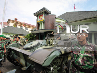 SEMARANG, INDONESIA - JULY 8: Indonesian Army line up before patrol on the streets as part of security ahead of the presidential election in...