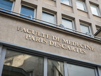 The conferences presidents of the CHU (university hospitals center) proposed a new deal for the futur of medecine and treatment in the CHU t...