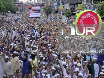 Bangladeshi Muslim Protest rally in Dhaka, Bangladesh on 21 April 2017. Several thousand of activists of Islami Andolan Bangladesh on Friday...
