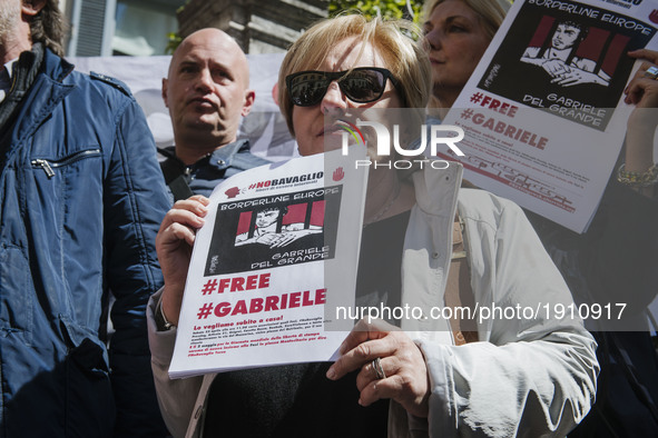 People gather in Rome, on April 22, 2017 demanding the liberation of italian journalist Gabriele del Grande, who is detained in Turkey. 