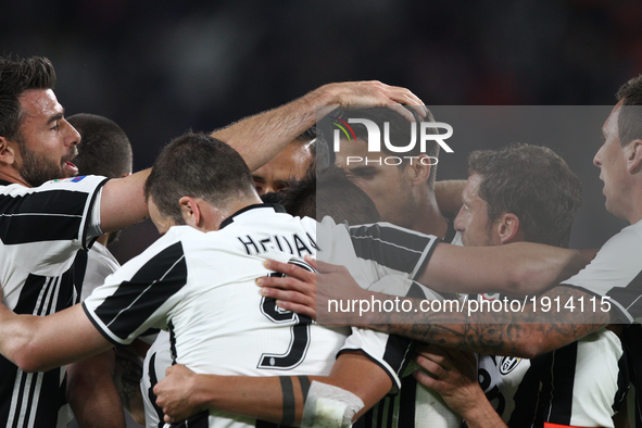Juventus forward Paulo Dybala (21) celebrates with his teammates after scoring his goal during the Serie A football match n.33 JUVENTUS - GE...