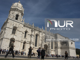 The rows of tourists are habitual in the Monastery of the Jerónimos of Santa Maria de Belém is an old monastery of the Order of San Jerónimo...