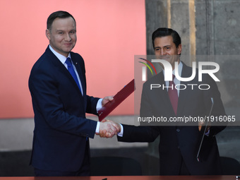 President of Poland Andrzej Duda and  President of Mexico Enrique Pena Nieto during the signing documents previous of media meeting at Natio...
