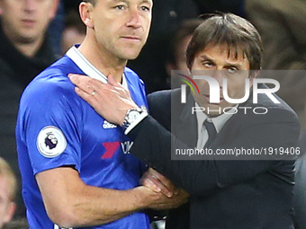 Chelsea's John Terry and Chelsea manager Antonio Conte 
during the Premier League match between Chelsea and Southampton at Stamford Bridge,...