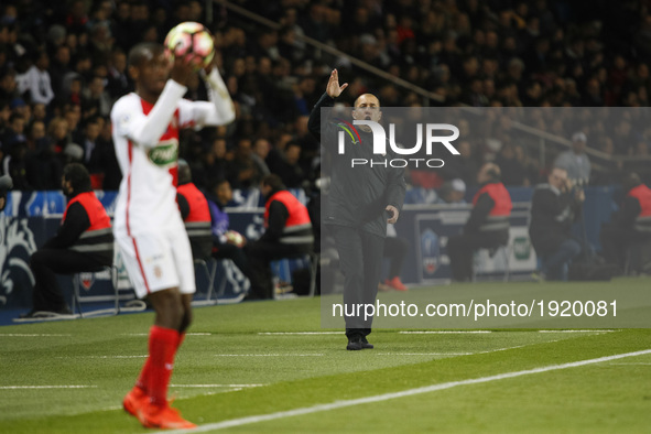 Monaco's Portuguese coach Leonardo Jardim (R) gestures during the French Cup semi-final match between Paris Saint Germain (PSG) and AS Monac...