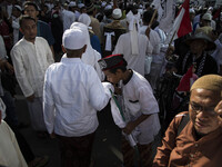 Jakarta, Indonesia, 28 April 2017 : Hundreds of Demonstrant held rally in front of Central Jakarta Court at Gajah Mada Street to demand the...
