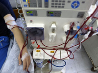 Palestinian patients undergoe kidney dialysis at Shifa hospital in Gaza City April 29, 2017(