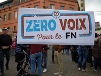 Placard reading 'zero vote for the FN' (FN is the far-right party of candidate Marine Le Pen) More than 10 000 people took to the streets fo...