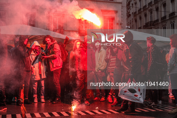 Protesters rally in Lyon on May 7, 2017 to protest against capitalism following the announcement of the results of the second round of the F...