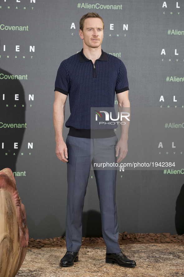 Actor Michael Fassbender attends 'Alien: Covenant' photocall at the Villa Magna hotel on May 8, 2017 in Madrid, Spain 