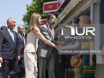 Queen Letizia, Portuguese President Marcelo Rebelo de Sousa and King Felipe VI of Spain inaugurate Books Fair 2017 on May 26, 2017 in Madrid...