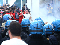 Clashes between a group of demonstrators and the police during the march against G7 at Taormina, Italy on May 27, 2017.
(