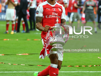 Arsenal's Theo Walcott with Trophy
during The Emirates FA Cup - Final between
Arsenal against Chelsea at Wembley Stadium
on May 27 2017 , En...