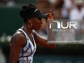 US Venus Williams reacts to China's Wang Qiang during their tennis match at the Roland Garros 2017 French Open on May 28, 2017 in Paris.  (