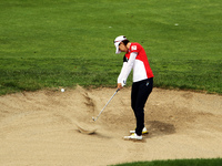Na Yeon Choi of the Republic of Korea hits from the sand trap to the 7th green during the final round of the Meijer LPGA Classic golf tourna...