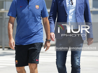 Ernesto Valverde and Robert Fernandez after the FC Barcelona training, on 17 july 2017. Photo: Joan Valls/Urbanandsport/Nurphoto -- (