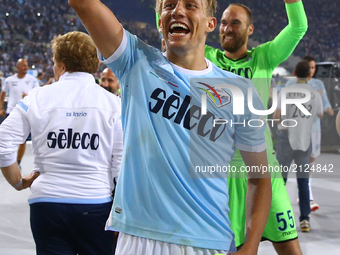 Lucas Leiva of Lazio celebrates the victory after the Italian Supercup match between Juventus and SS Lazio at Stadio Olimpico on August 13,...