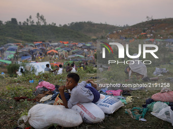 Newly arriver Rohingya people at the Thenkhali refugee camp in Cox’s Bazar, Bangladesh September 16, 2017. Around 370,000 Rohingya refugees...