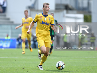 Stephen Lichtsteiner of Juventus uring the Serie A match between US Sassuolo and Juventus at Mapei Stadium - Citta' del Tricolore on Septemb...