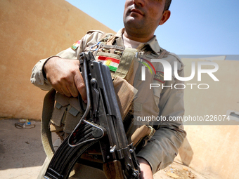 Peshmerga at a hilltop base in Al Wahid. The base is approximately 50 kilometres from Zakho in Northern Iraq. After many battles with the te...