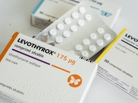 Many complaints have been lodged in France against the new Levothyrox formula from Merck Laboratories. New formulas should be available agai...