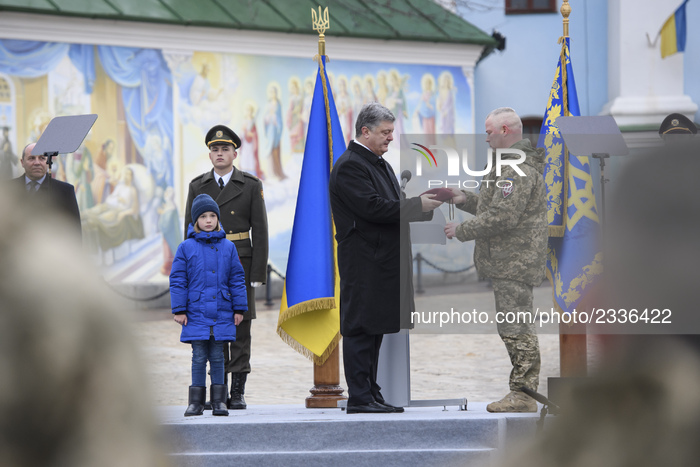 Petro Poroshenko and Lieutenant-General Myhailo Zabrodsky. Kyiv, Ukraine 21-11-2017 (Photo by Maxym Marusenko/NurPhoto)