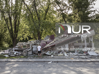 A bar destroyed by Ukrainian artillery (Photo by Sandro Maddalena/NurPhoto)