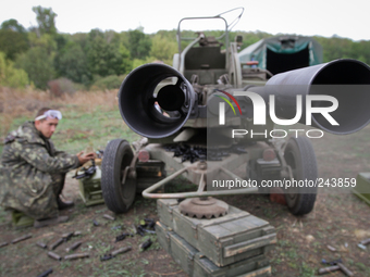 LUGANSK, UKRAINE - SEPTEMBER 11: Field training of Aidar battalion in the ATO conflict zone close to Lugansk (Photo by Sergii Kharchenko/Nur...