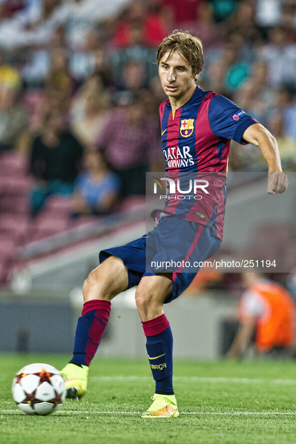 Barcelona's player Sergi Samper during the Champions League match which was played at the Camp Nou stadium in Barcelona on September 17, 201...