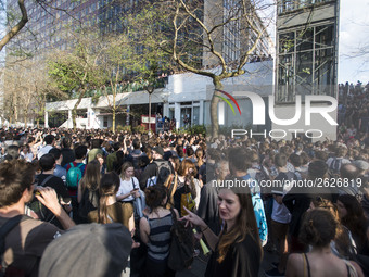 Students gather outside Paris Tolbiac university campus on April 20, 2018 in Paris after riot police evacuated the university in the early m...