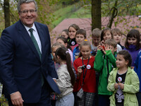 Polish President Bronislaw Komorowski pictured with local school children during his visit at the Benedictine Abbey in Tyniec. Vistula Boule...