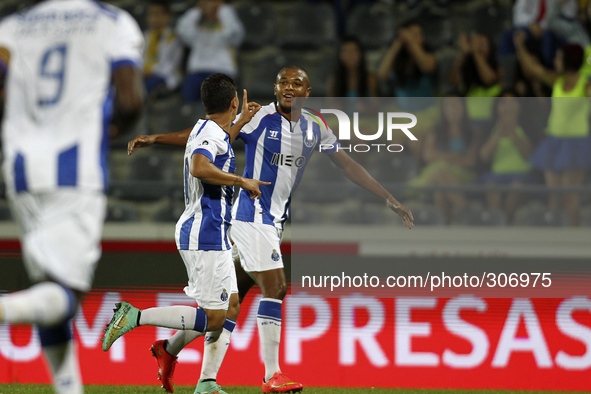 Portugal, Arouca: Porto's Colombian midfielder Juan Quintero (L) celebrates after scoring with Porto's Algerian midfielder Yacine Brahimi (R...