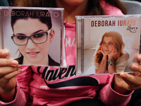 The singer Deborah Iurato met her fans at Feltrinelli library, to sign copies of her album 