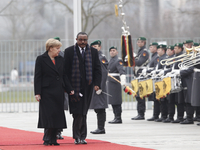 German Chancellor Angela Merkel welcomes Ethiopian Prime Minister Hailemariam Desalegn during an official welcoming ceremony at the chancell...